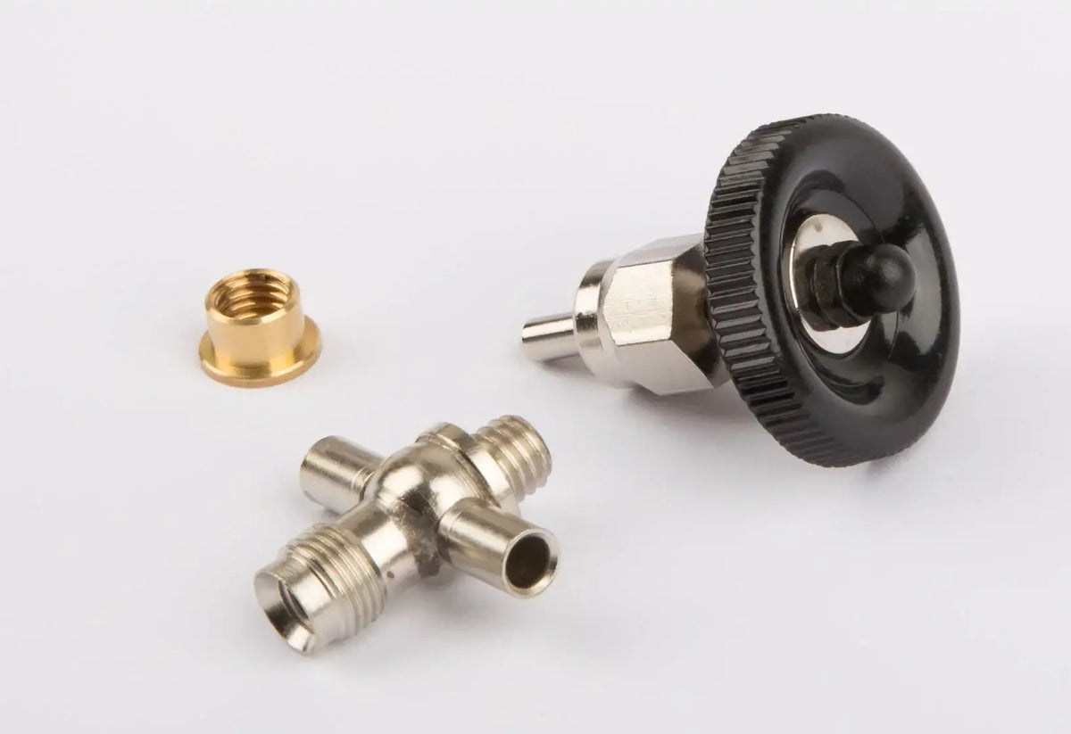 Dampfabsperrventil/Ablassventil mit Ventilkörperunterteil und Bundmutter/Lötring