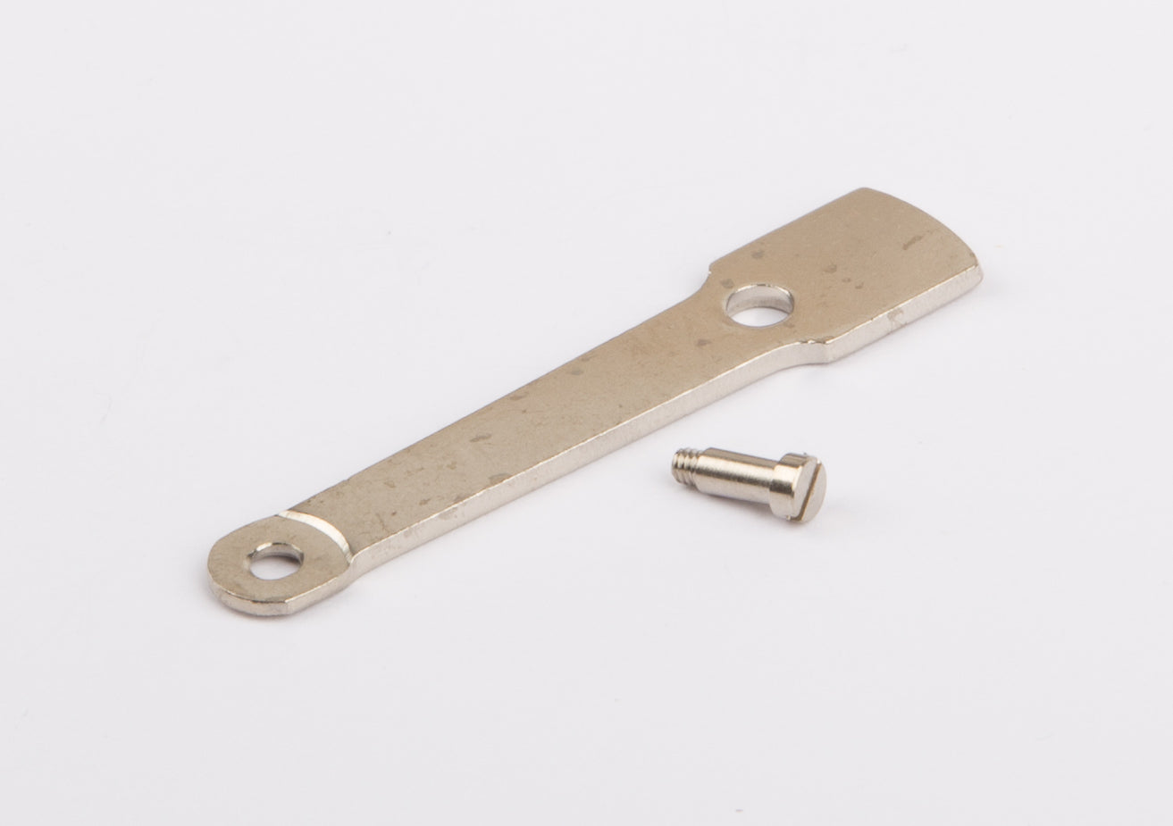 Bielle de piston avec vis