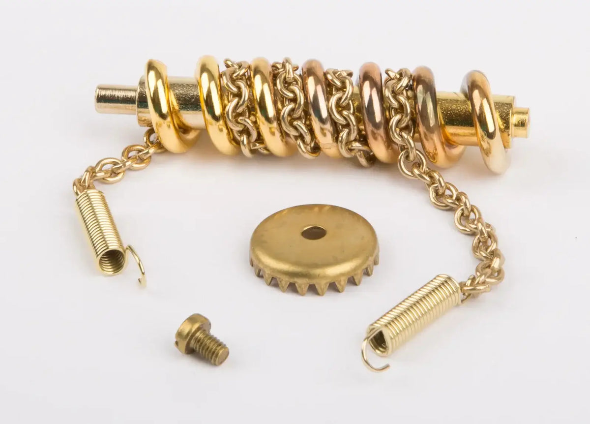 Schnecke mit Kette und Zahnkranz (messing) mit Zugfeder